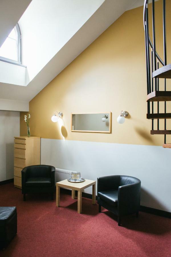 Kuldigas Metropole Hotell Exteriör bild